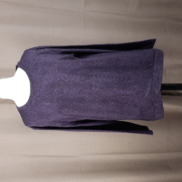 Tuff Athletics purple snake skin print long sleeve wrap hem top, size XL - Picture 2 of 9